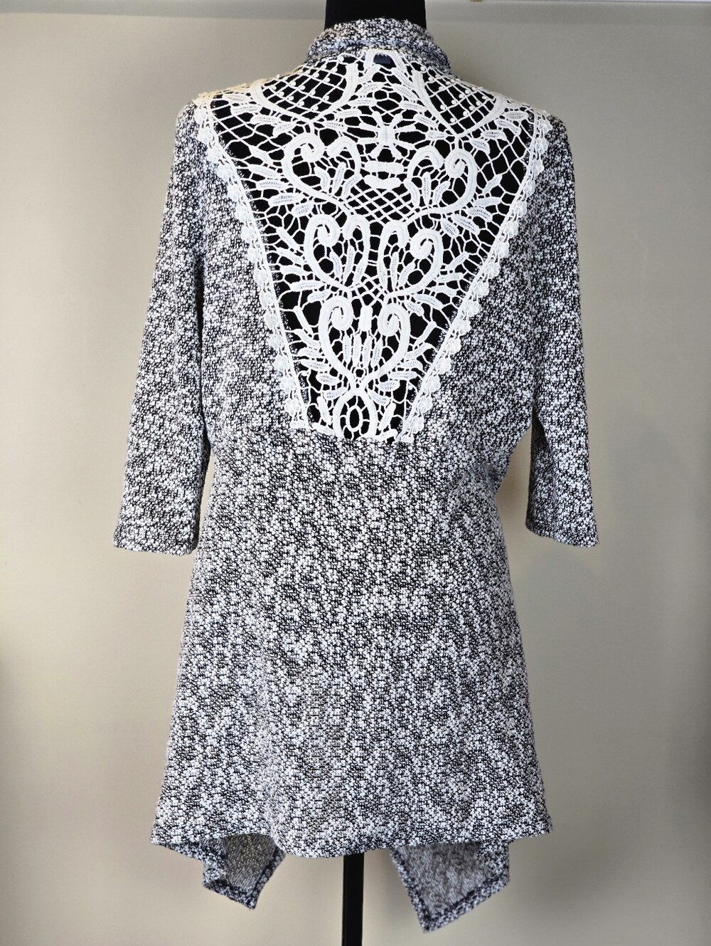 Size XL Marled Knit Open Front Cardigan with Crochet Lace Back